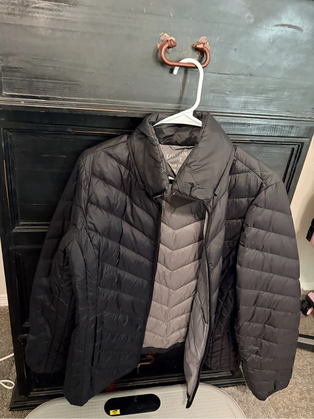 London Fog Black Quilted Men's Puffer Jacket with Gray Lining
